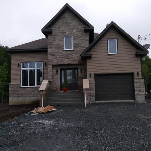 Maçonnerie Mario Brousseau, maçon, maçonnerie à Québec, réalisations, constructeur maison, maçonnerie, mur, mur maçonnerie, maison à Québec, maison neuve